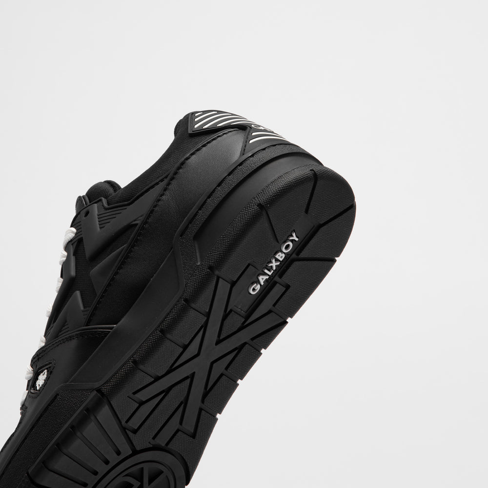 012 TRAINER