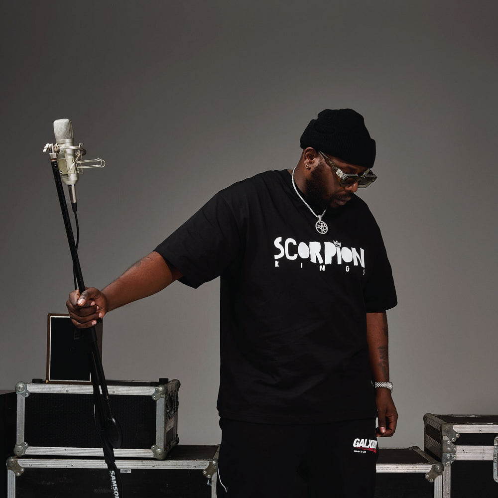 SK SCRIPT T-SHIRT